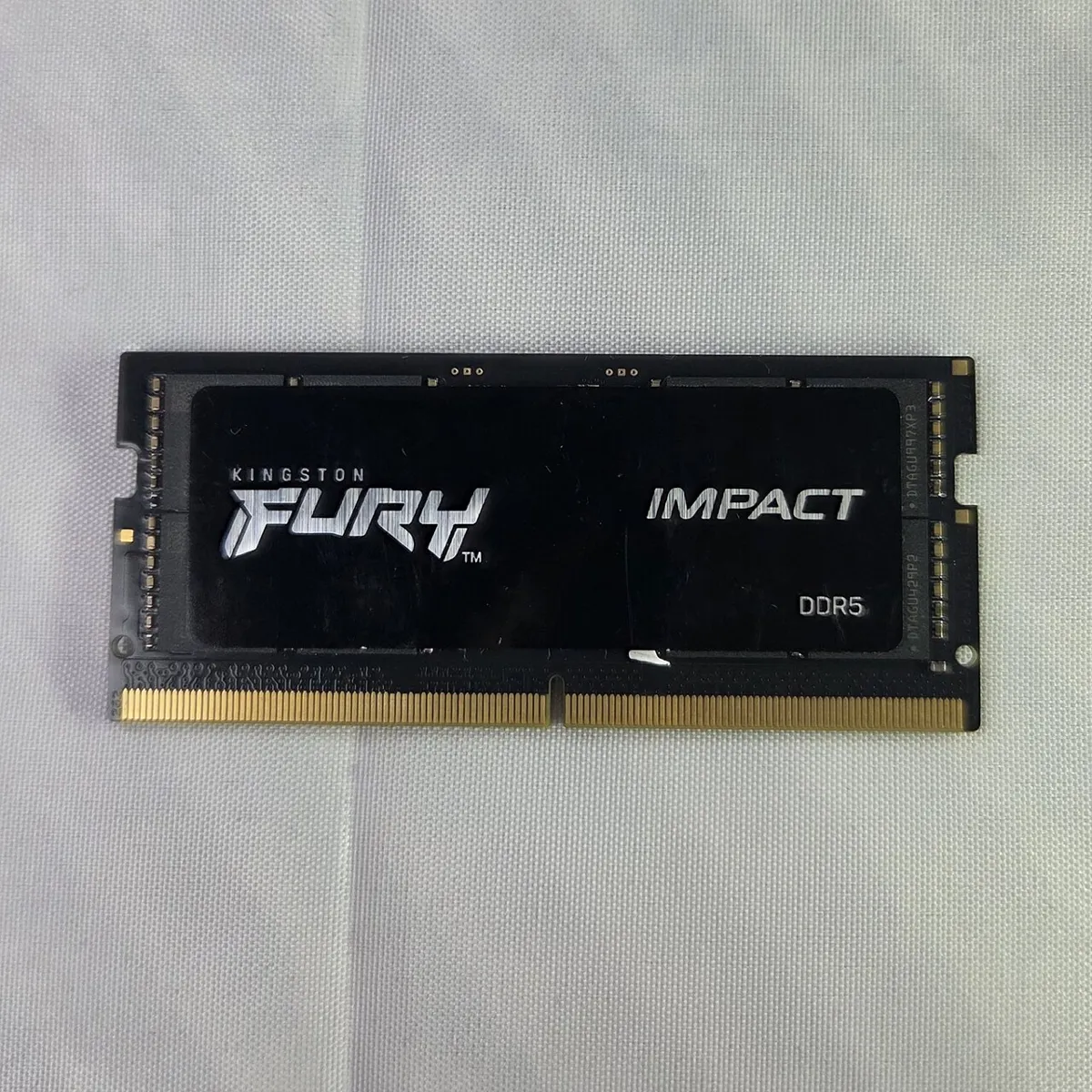 זיכרון RAM למחשב נייד - סטיק קצר מסוג DDR5 SO-DIMM בנפח 32GB