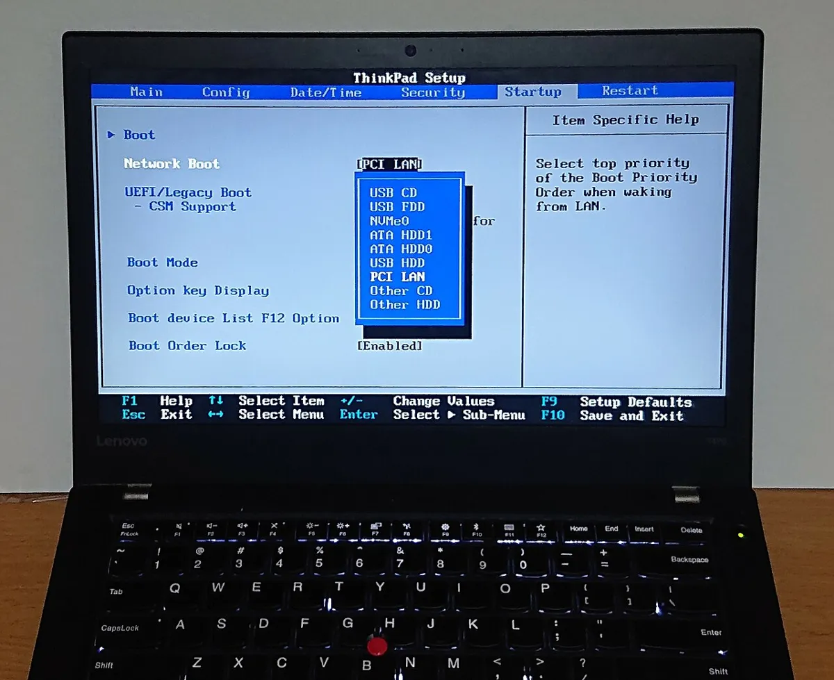 תפריט אתחול Boot Menu במחשב נייד - בחירת התקן שממנו המחשב יעלה, למשל דיסק און קי